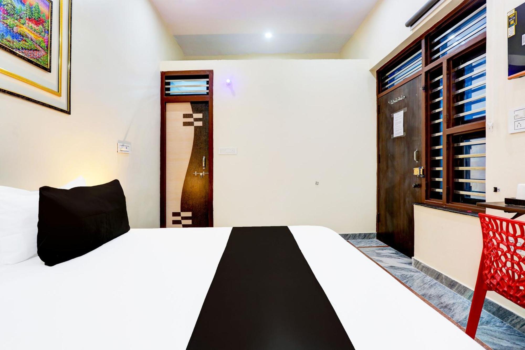 Super Hotel O Swarnim Hotel Neemrana Exterior foto
